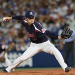 秋吉亮(ヤクルト)はなすびに似てる?嫁や球種についても調べてみた。今けっこう注目されてるみたい